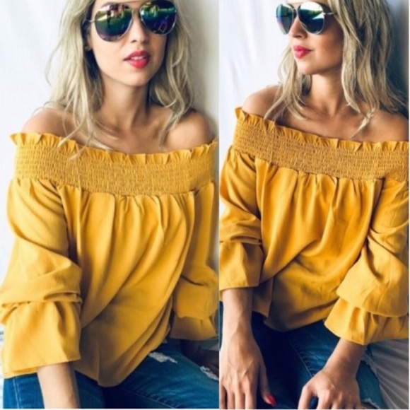 🌵 ONE LEFT 🌵NWT Off-the-Shoulder Top in Mustard - Picture 5 of 5